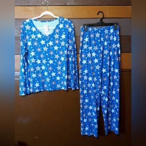 NWOT XL (16-18) White Stag Blue/White Snowflake Pajama Set